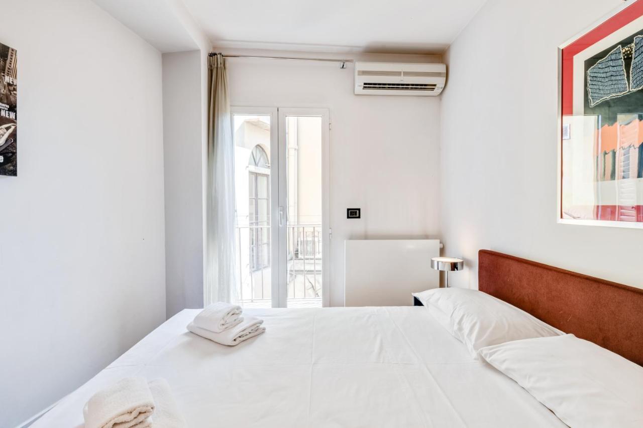 Piazza Santa Croce Design Apartment With Balcony フィレンツェ エクステリア 写真