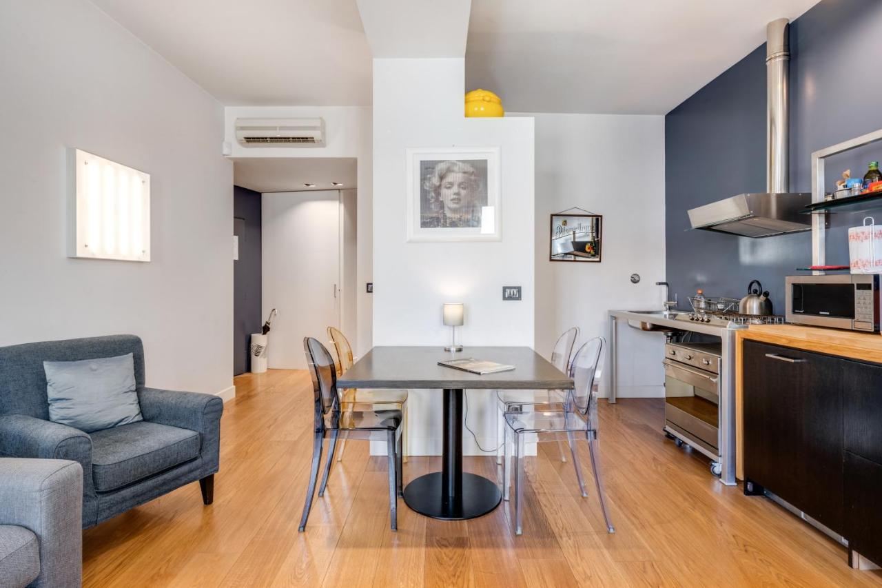 Piazza Santa Croce Design Apartment With Balcony フィレンツェ エクステリア 写真