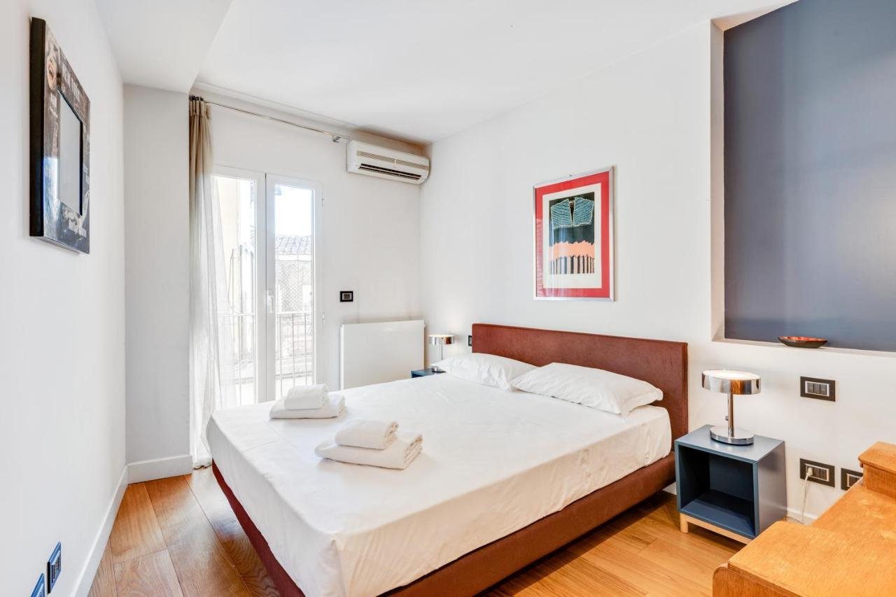 Piazza Santa Croce Design Apartment With Balcony フィレンツェ エクステリア 写真